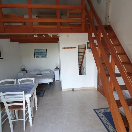 Studio-Mezzanine Dans Villa Cagnes-sur-Mer Exterior foto